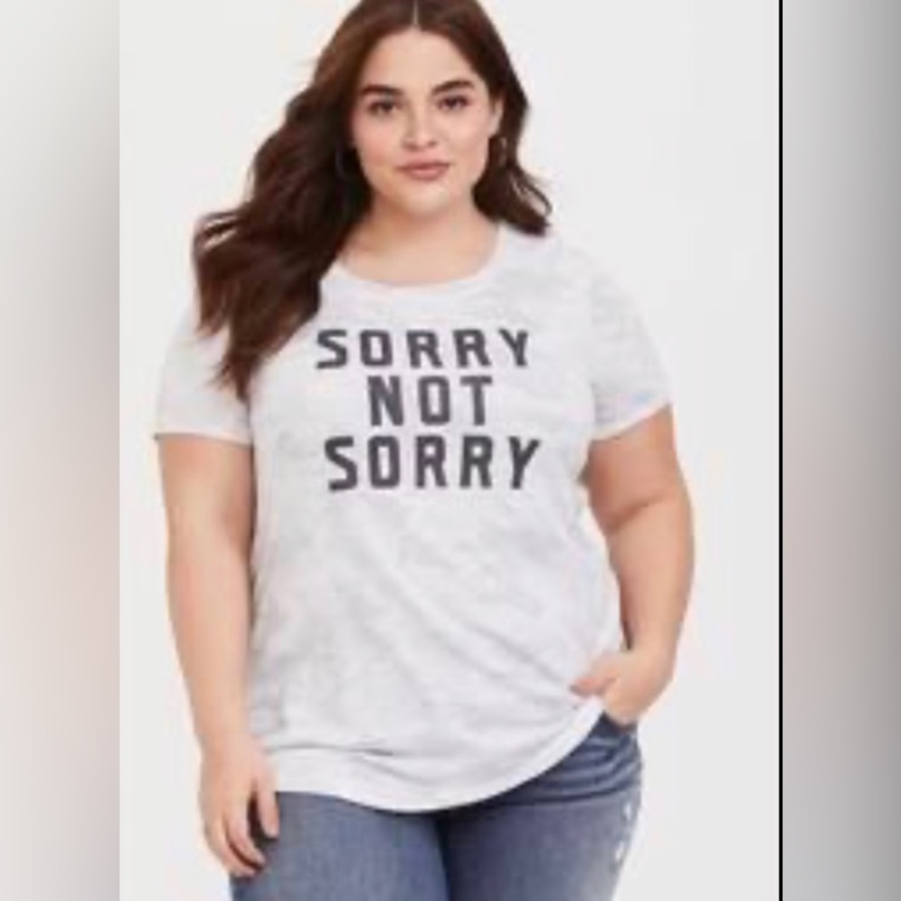 Torrid light camo “sorry not sorry” graphic tee 00X